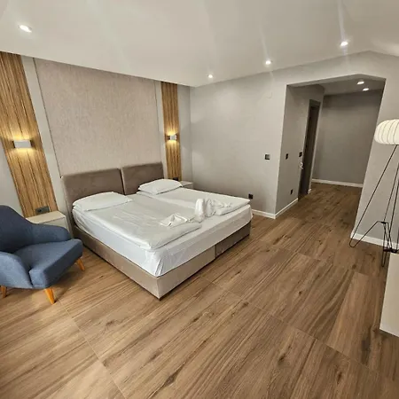 Hotel Family Delta 3*