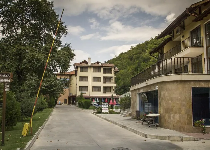 Family Delta Hotel 3*